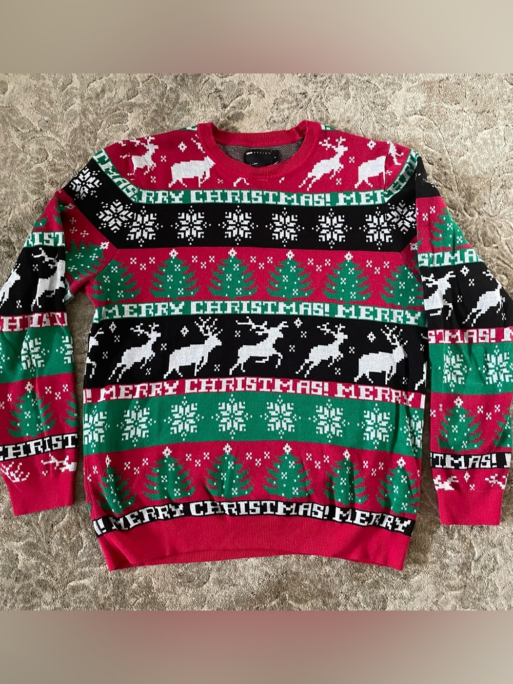 Asos Design men’s Christmas sweater size M . EUC. Multi color.